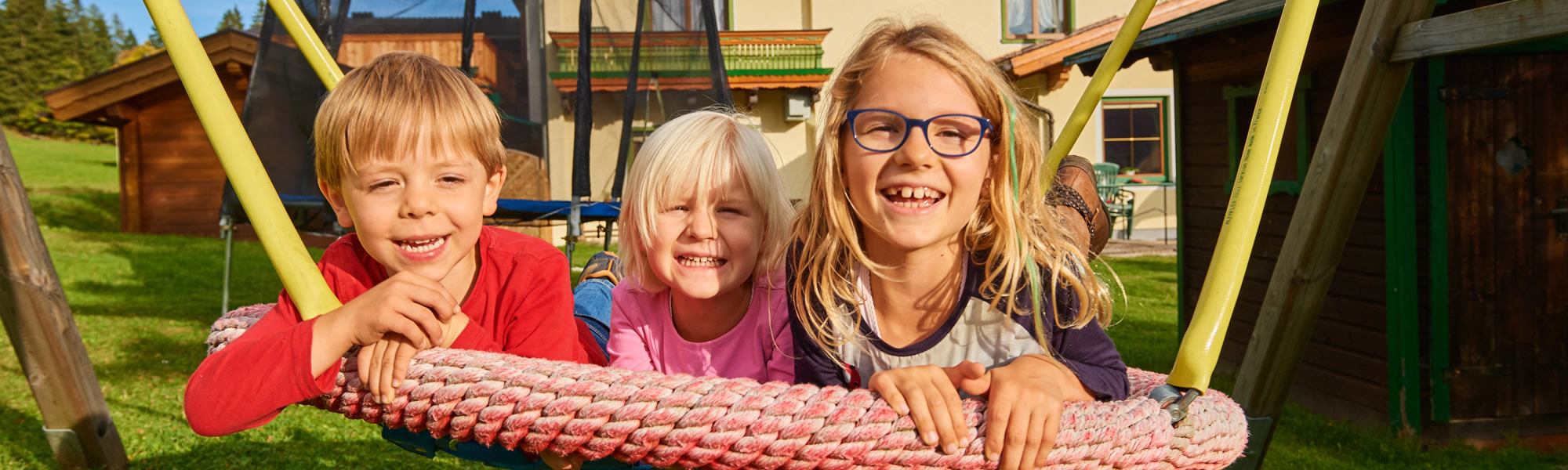 Große Spielplatz für Kinder rund um das Hotel