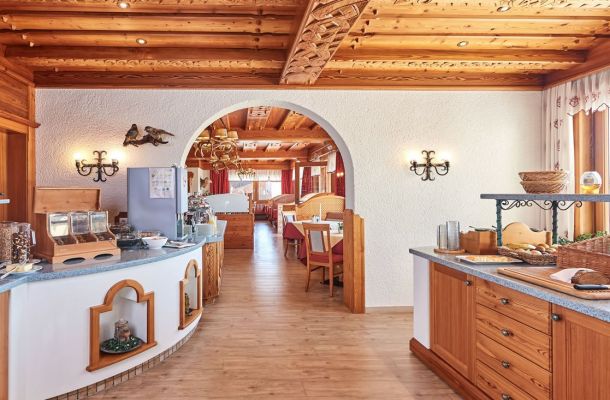 Reihhaltiges Frühstücksbuffet